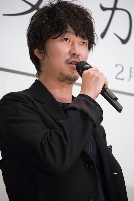 終始「ワンシーンしか出てないんですけど」と恐縮気味だった新井浩文。