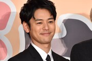 平田家次男・庄太役の妻夫木聡。