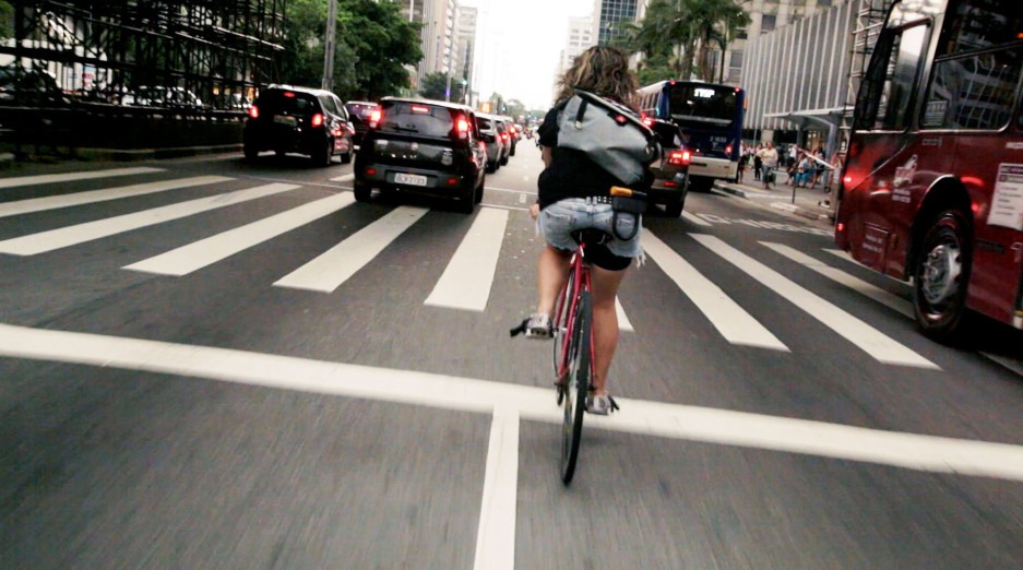 「Bikes vs Cars 車社会から自転車社会へ」