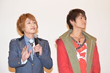 左から松本岳、西川俊介。