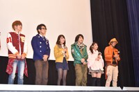 トッキュウジャーキャストの6人。