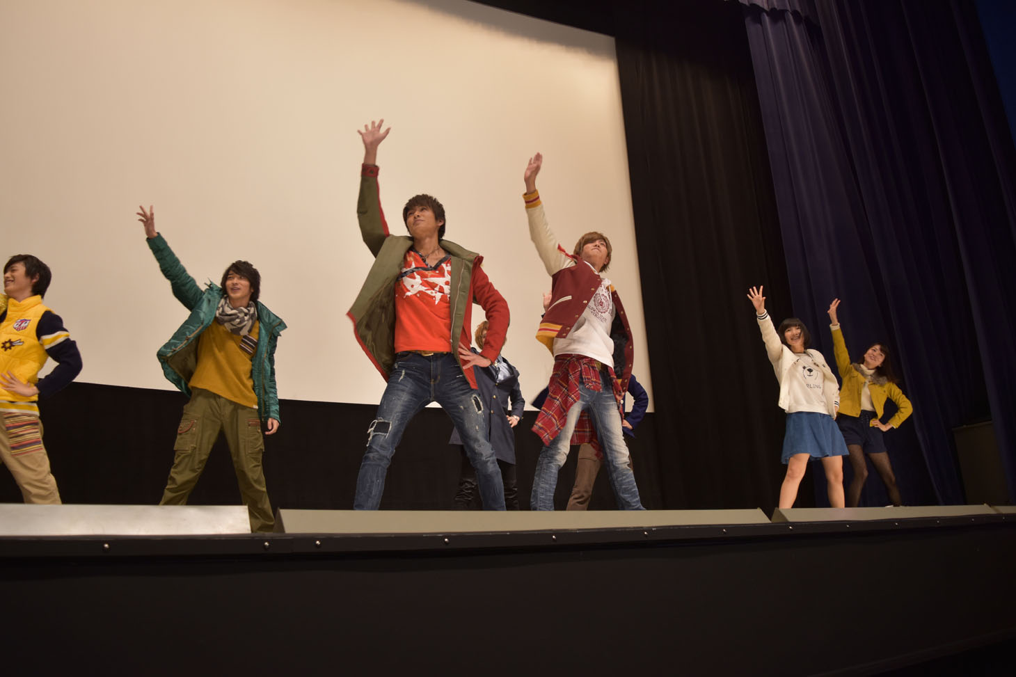 エンディングダンス披露の様子。