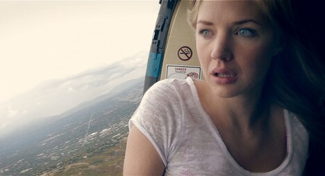 「エイリネイト -侵略地区-」 (c)2014 Shumway Studios LLC