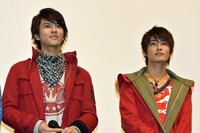 左から中尾暢樹、西川俊介。