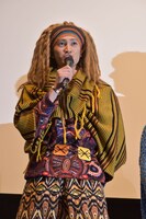 本日2月2日に誕生日を迎えた南羽翔平。しっぽが付いた衣装を紹介し、「ジュウオウジャーならではアクションシーンに注目」と話した。