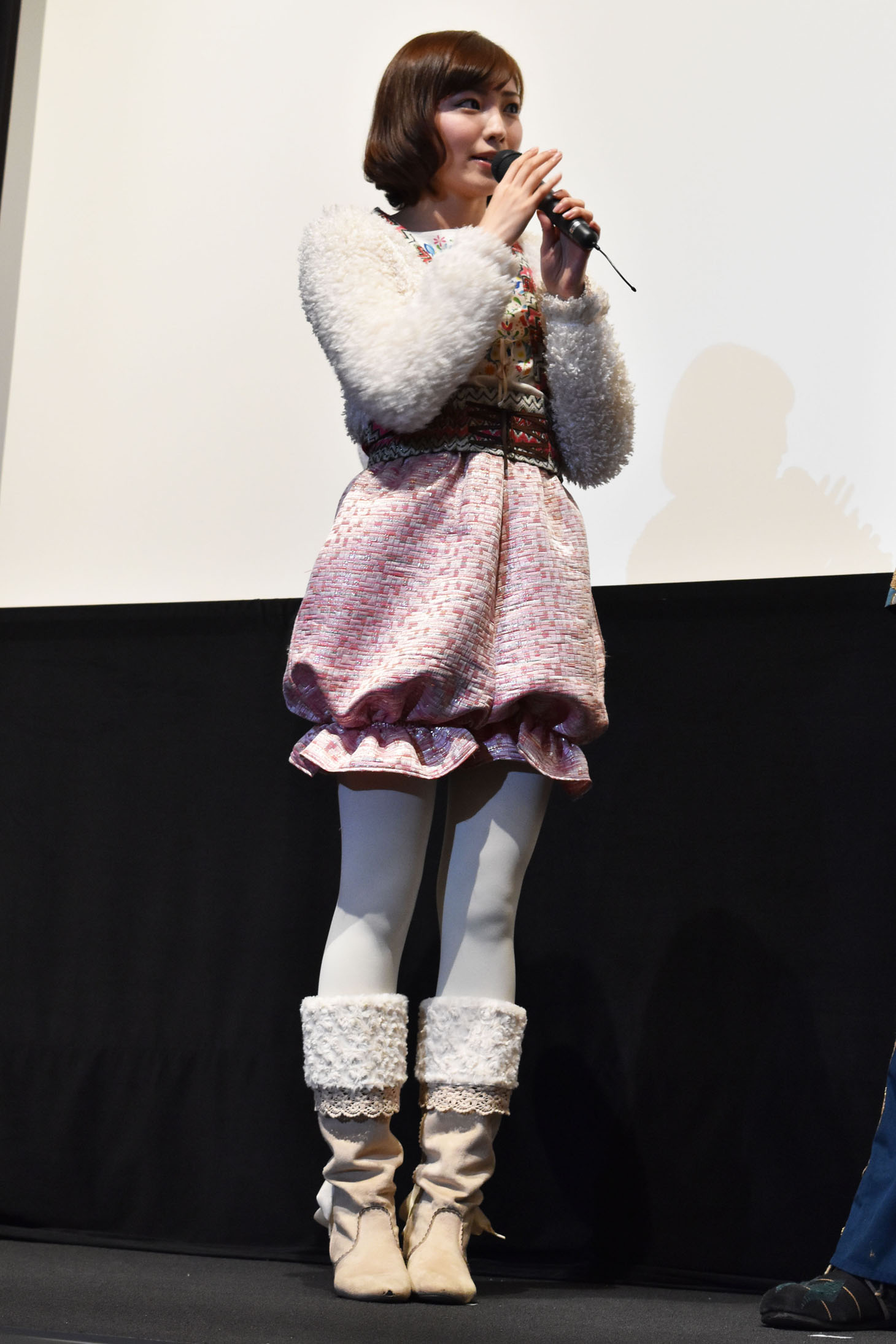 立石晴香