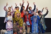 「手裏剣戦隊ニンニンジャーVSトッキュウジャー THE MOVIE 忍者・イン・ワンダーランド」大ヒット御礼舞台挨拶の様子。