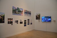 「花とアリス殺人事件」展示風景