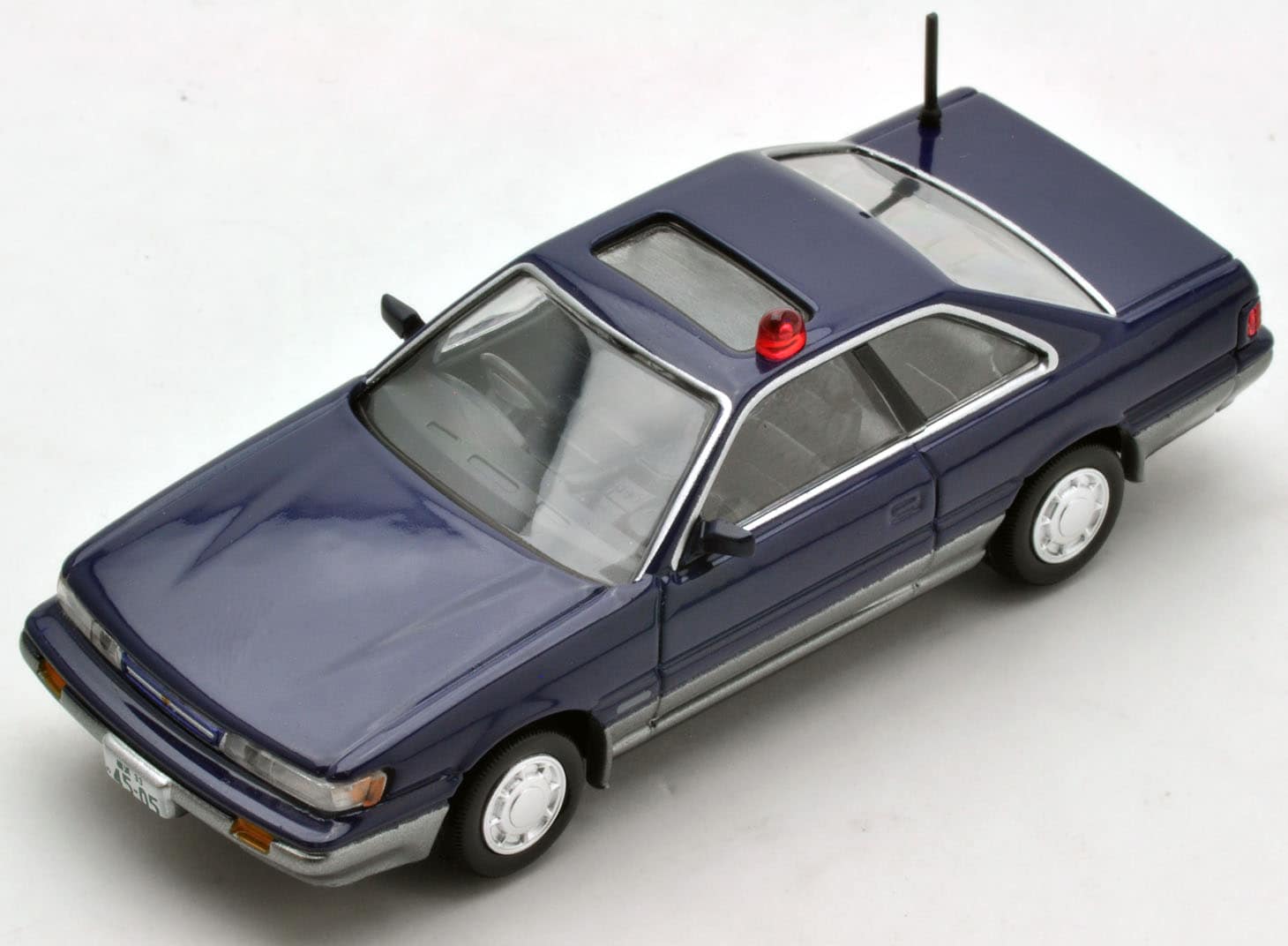 トミカリミテッドヴィンテージ NEO あぶない刑事03 日産レパード
