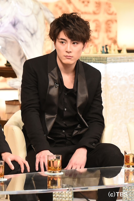 「櫻井有吉アブナイ夜会」にゲスト出演する間宮祥太朗。