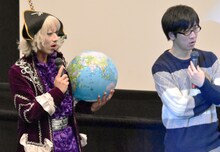 「MAX THE MOVIE」クラウドファンディング試写会より、ゴー☆ジャス（左）と鬼ヶ島のおおかわら（右）。