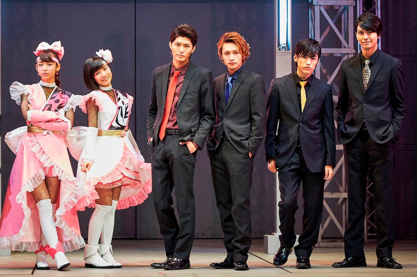 Vシネマ「帰ってきた手裏剣戦隊ニンニンジャー ニンニンガールズ VS ボーイズ FINAL WARS」 (c)2016 テレビ朝日・東映 AG・東映ビデオ・東映