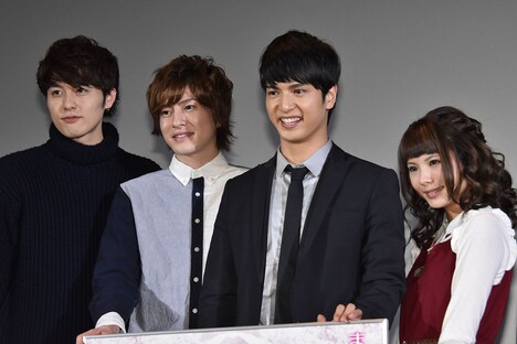 左から稲垣成弥、木村敦、中村優一、大野未来。