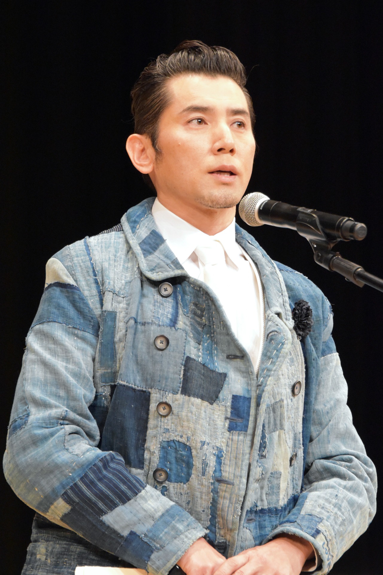本木雅弘