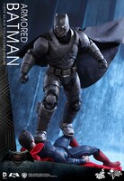 【ムービー・マスターピース】「バットマン vs スーパーマン ジャスティスの誕生」1/6スケールフィギュア アーマード・バットマン