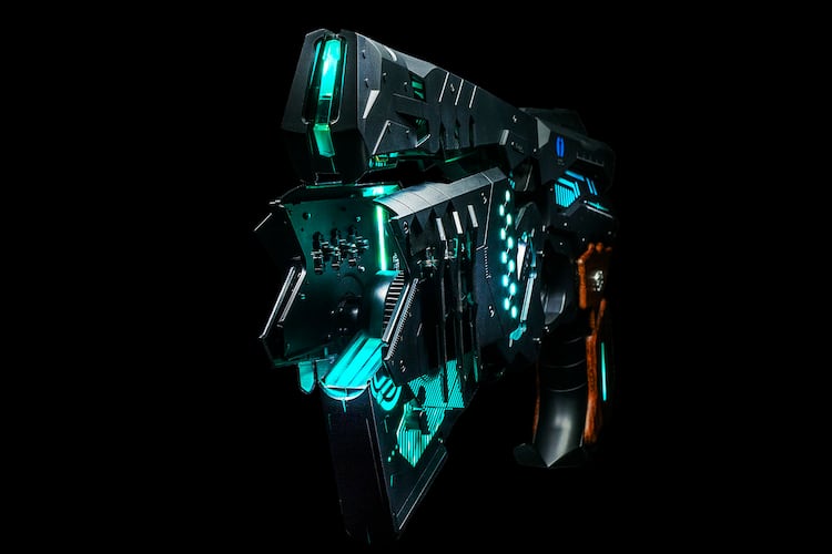 鎮圧執行システム起動、自動変形機構を備えた「PSYCHO-PASS 