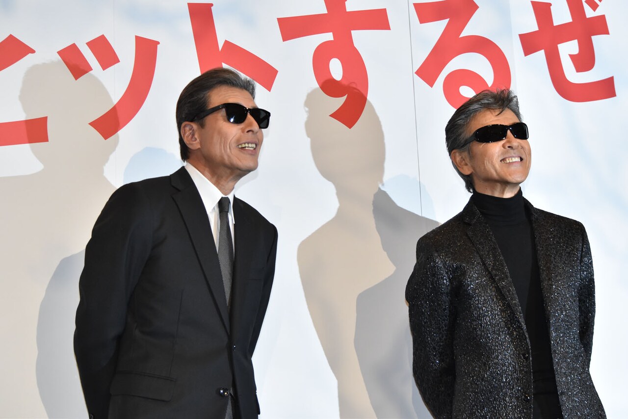 ネクタイを直す舘ひろし。 - 最後だろうと関係ないね！「あぶない刑事