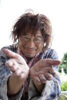 「ヒーローマニア-生活-」でホームレス・宇野を演じた船越英一郎。