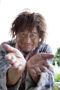 船越英一郎演じるホームレス・宇野。 (c)福満しげゆき・講談社/映画「ヒーローマニア-生活-」製作委員会