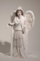 「『スーベニア』SOUVENIR ～騒音の歌姫～」に主演する三田佳子。