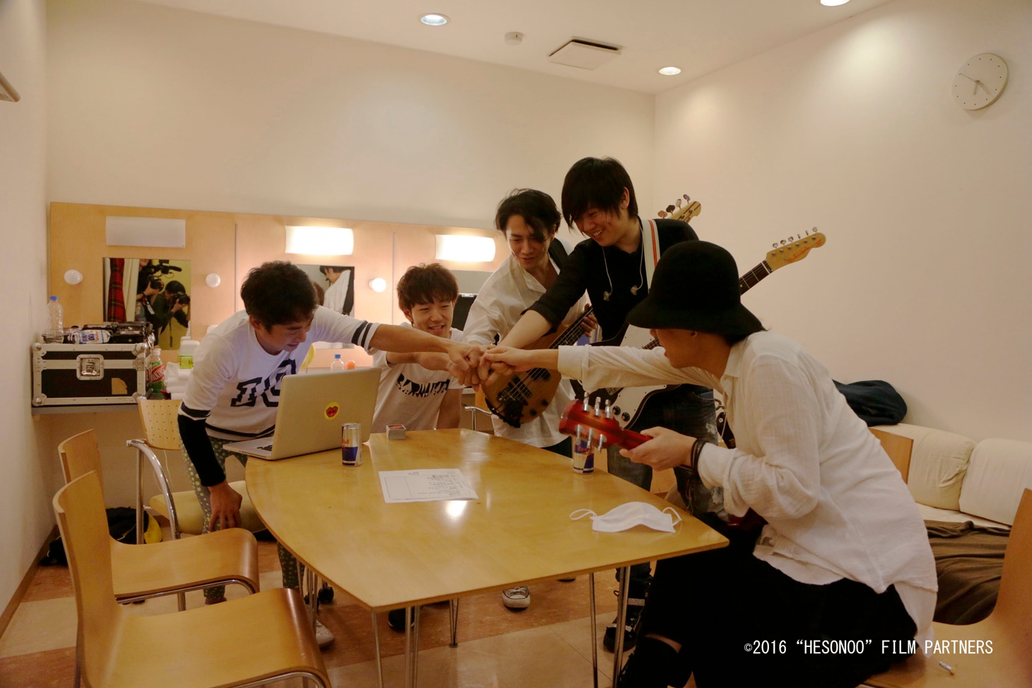 「RADWIMPSのHESONOO Documentary Film」 (c)2016“HESONOO”FILM PARTNERS