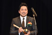 新人男優賞に輝いた篠原篤。