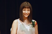 新人女優賞を受賞した広瀬すず。