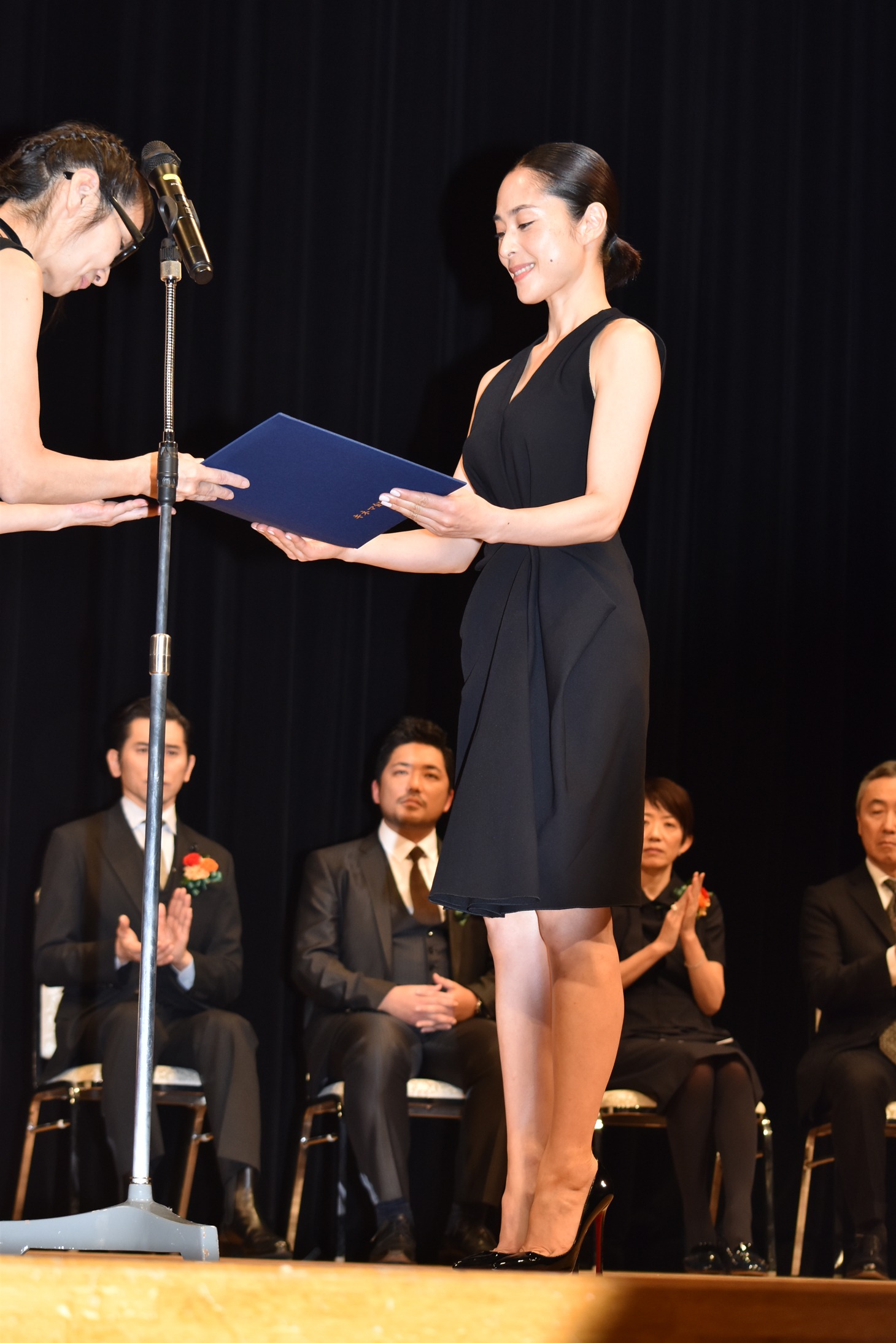 「2015年 第89回キネマ旬報ベスト・テン」で主演女優賞に輝いた深津絵理。