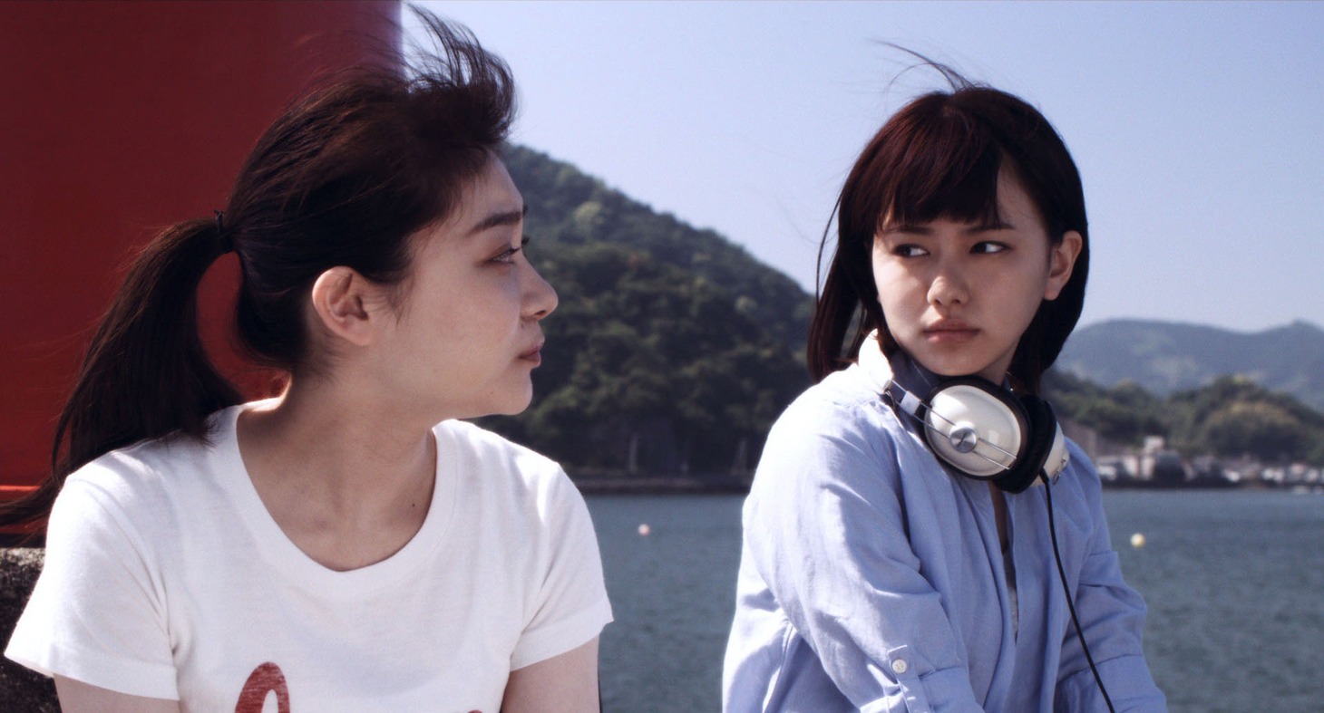 映画「桜ノ雨」のワンシーン。
