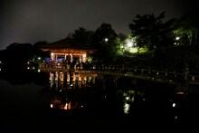 奈良・浮見堂でのサカナクションのレコーディング風景。Photographed by LESLIE KEE