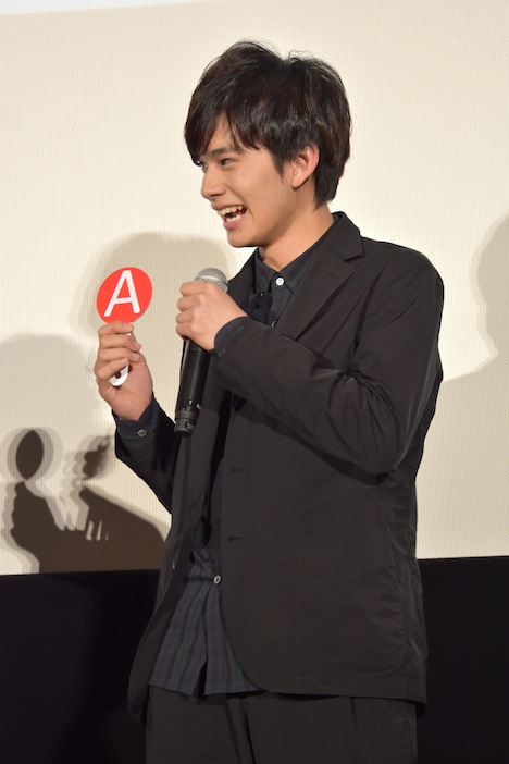 普段の自分はだらしないと打ち明ける、北村匠海。