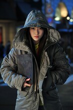 「デスノート Light up the NEW world」より青井さくら役の川栄李奈。