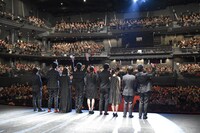 「ちはやふる -上の句-」完成披露舞台挨拶の様子。