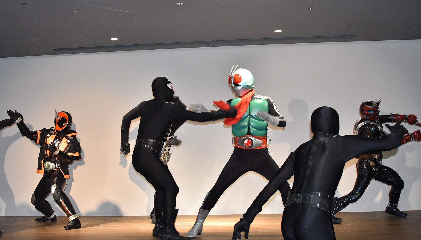 「仮面ライダー45周年記念 仮面ライダー バトライド・ウォー 創生 プレミアム発表会」の様子。