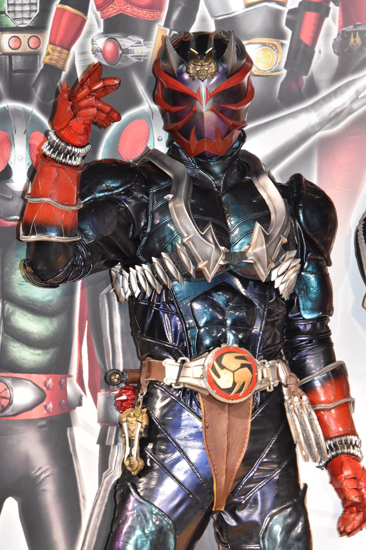 仮面ライダー響鬼 西銘駿 僕が仮面ライダーと名乗るのはまだ早い 藤岡弘 との共演で決意新たに 画像 動画ギャラリー 17 48 映画ナタリー