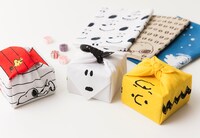 かまわぬのコラボ商品。まめぐい。(c)Peanuts Worldwide LLC