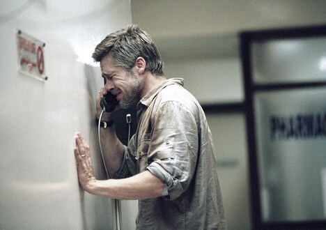 「バベル」 (c)2006 by Babel Productions, Inc. All Rights Reserved.