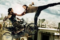 「マッハ！無限大」 (c)2013 SAHAMONGKOLFILM INTERNATIONAL COMPANY LIMITED All Rights Reserved