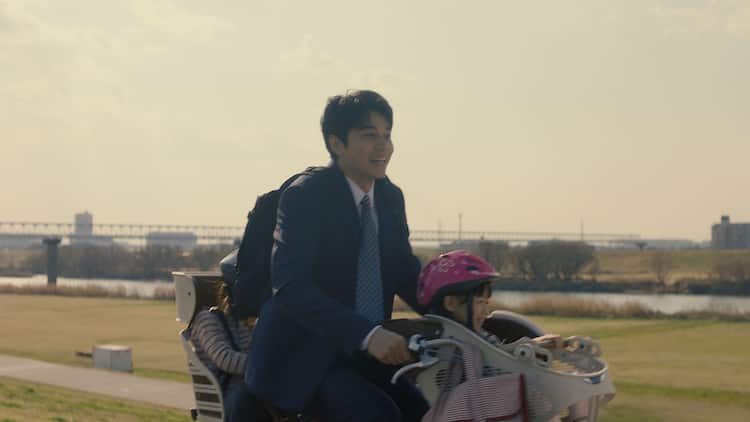 東出昌大が2児のパパに かもめ食堂 荻上直子による丸美屋cmが本日よりオンエア 映画ナタリー