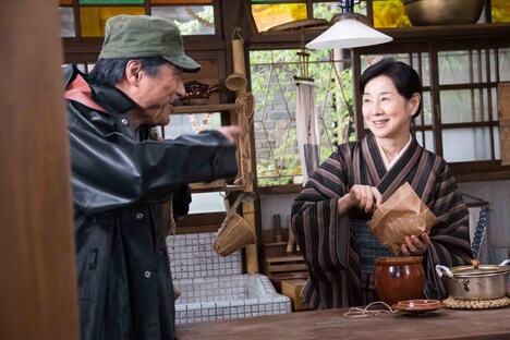 「母と暮せば」 (c)2015「母と暮せば」製作委員会