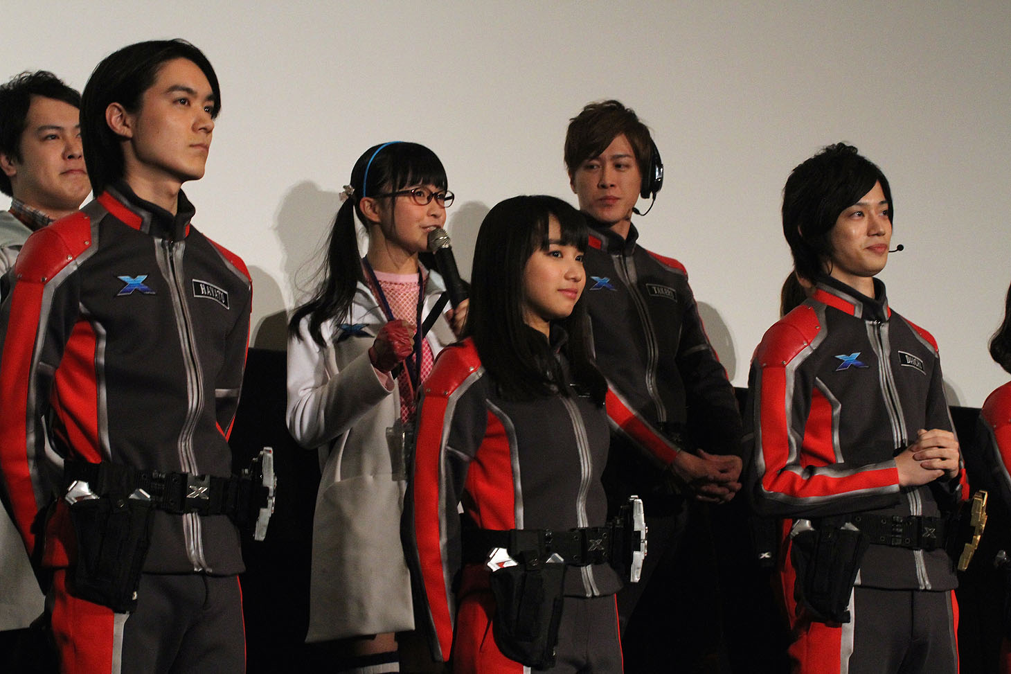 左から松本享恭、坂ノ上茜、高橋健介。