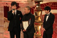 左から新井浩文、大根仁、染谷将太。