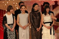 第39回日本アカデミー賞作品賞を受賞した「海街diary」の出演者たち。