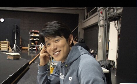 「白熱ライブ ビビット」より鈴木亮平。