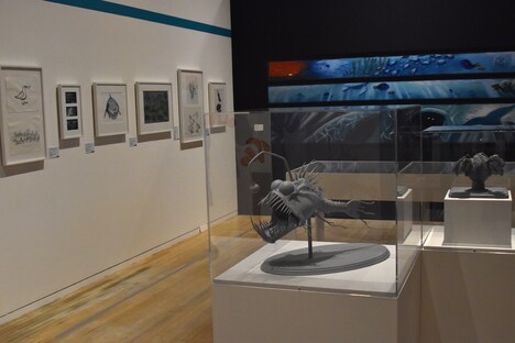 ずらっと並んだ「ファインディング・ニモ」のアートワーク。