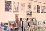 「スタジオ設立30周年記念 ピクサー展」に併設された特設ショップ。