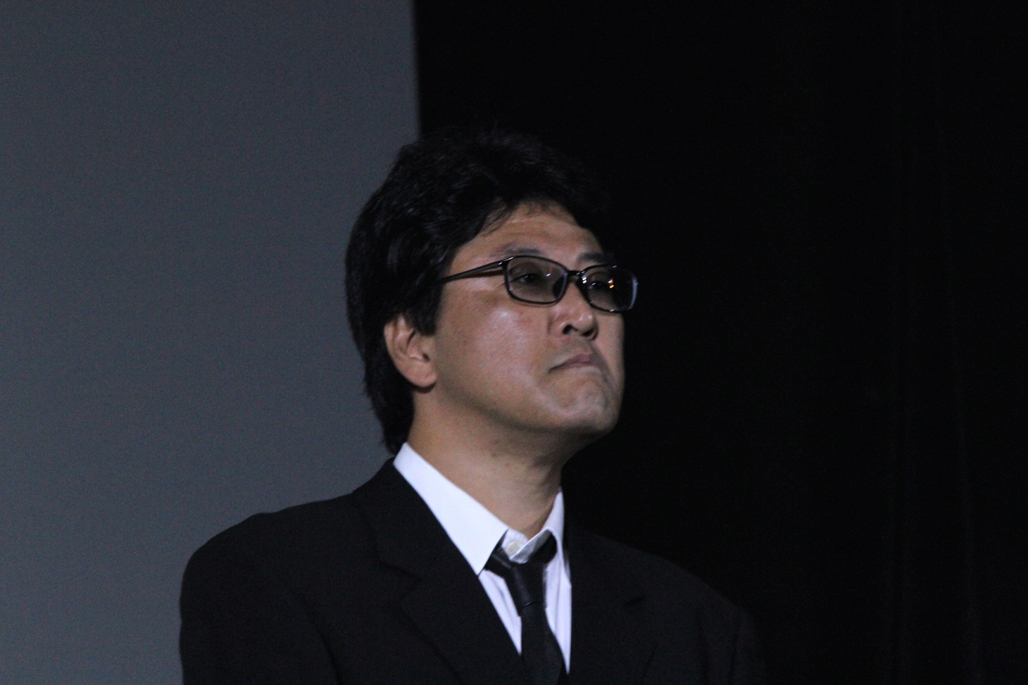 室賀厚監督