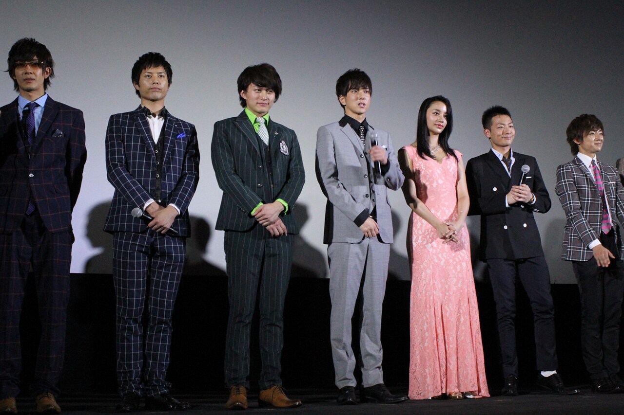 ボイメン「復讐したい」舞台挨拶、小林豊が隠しきれない美しさアピール