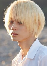 菅田将暉演じる長谷川航一朗 (c)ジョージ朝倉/講談社　(c)2016「溺れるナイフ」製作委員会