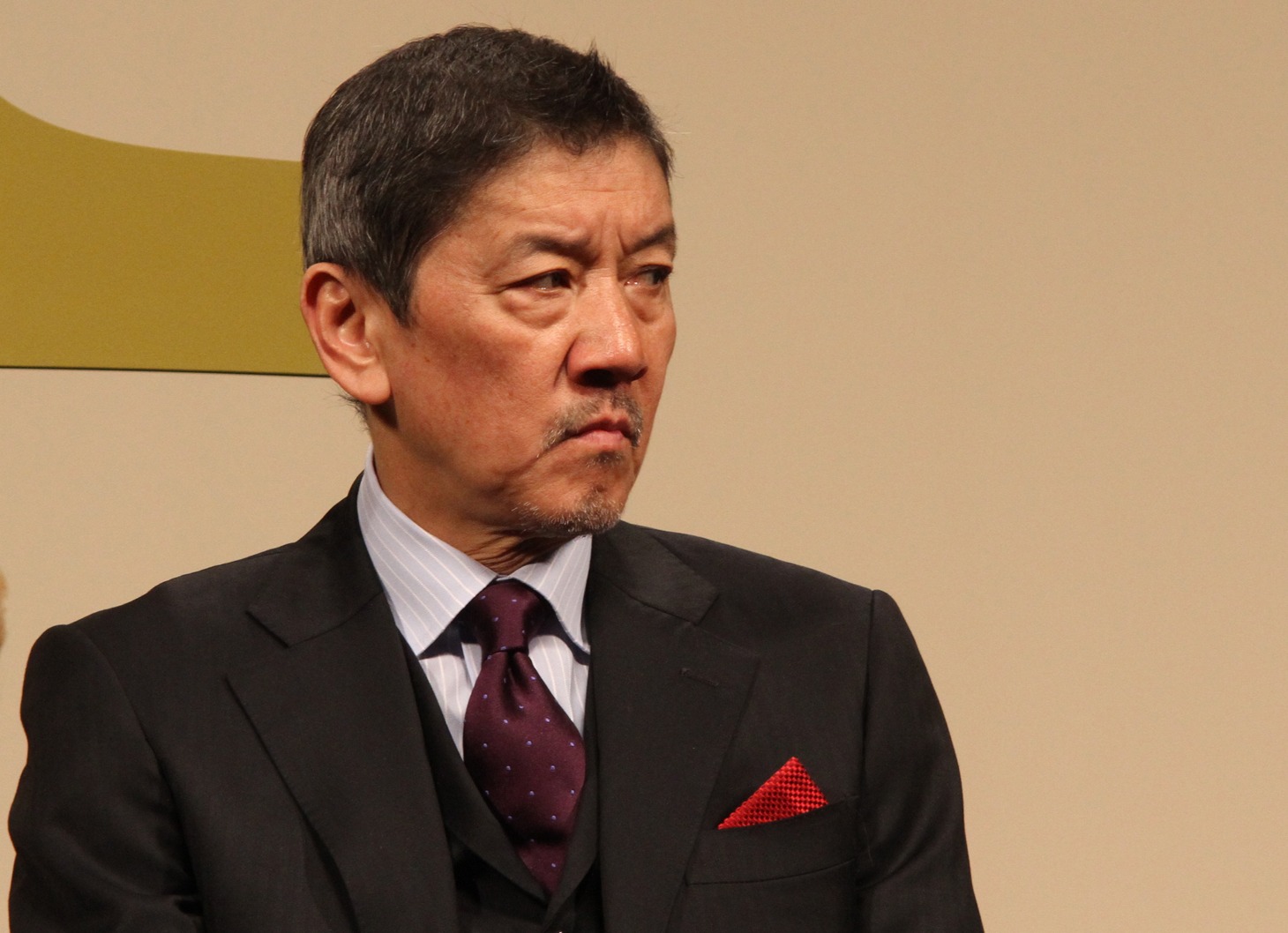 奥田瑛二